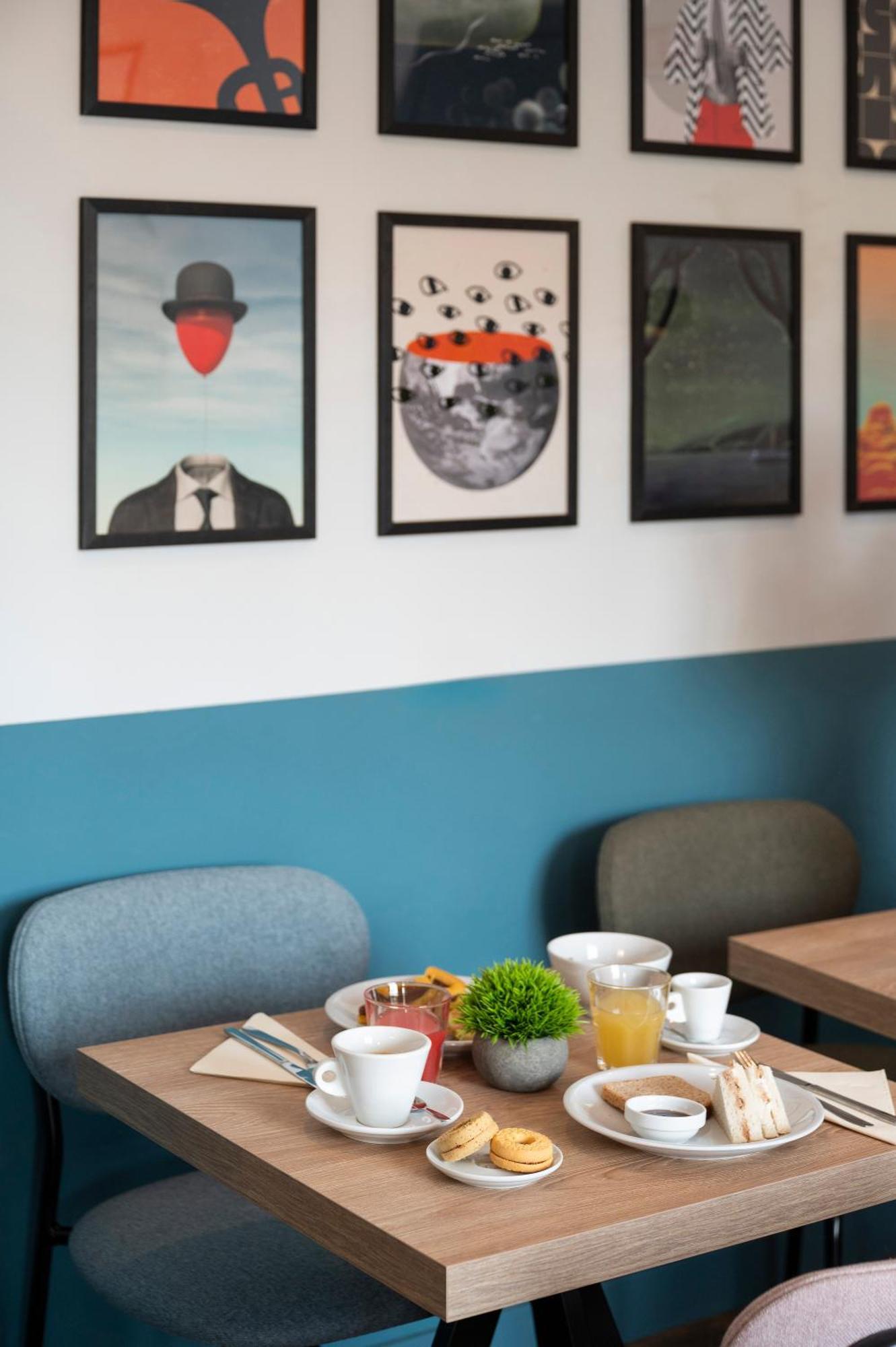 Rome Ciampino Smart Hotel エクステリア 写真