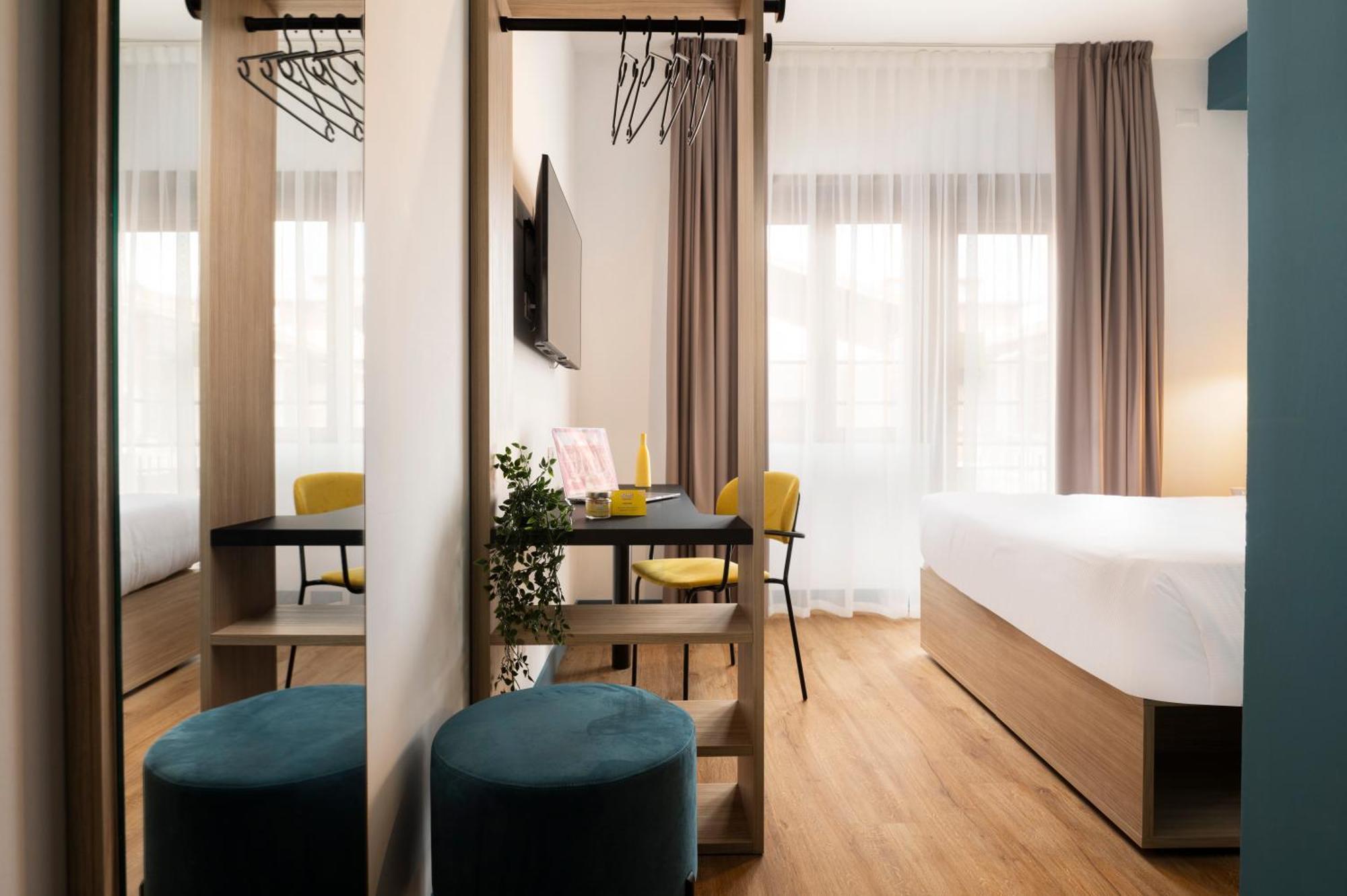 Rome Ciampino Smart Hotel エクステリア 写真