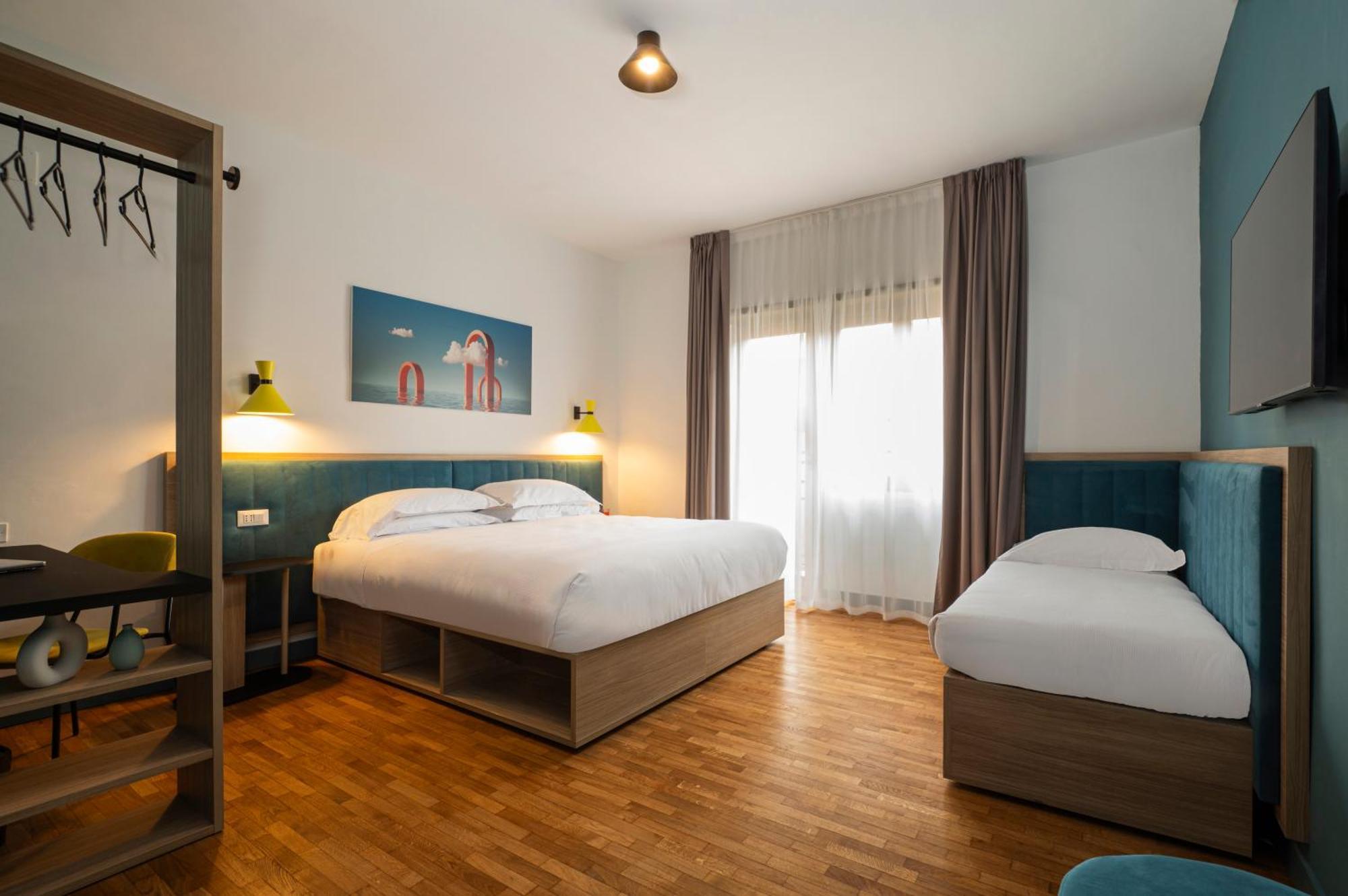 Rome Ciampino Smart Hotel エクステリア 写真